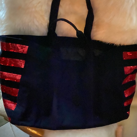 NWT Victoria’s Secret Weekend Large Tote - Picture 3 of 8